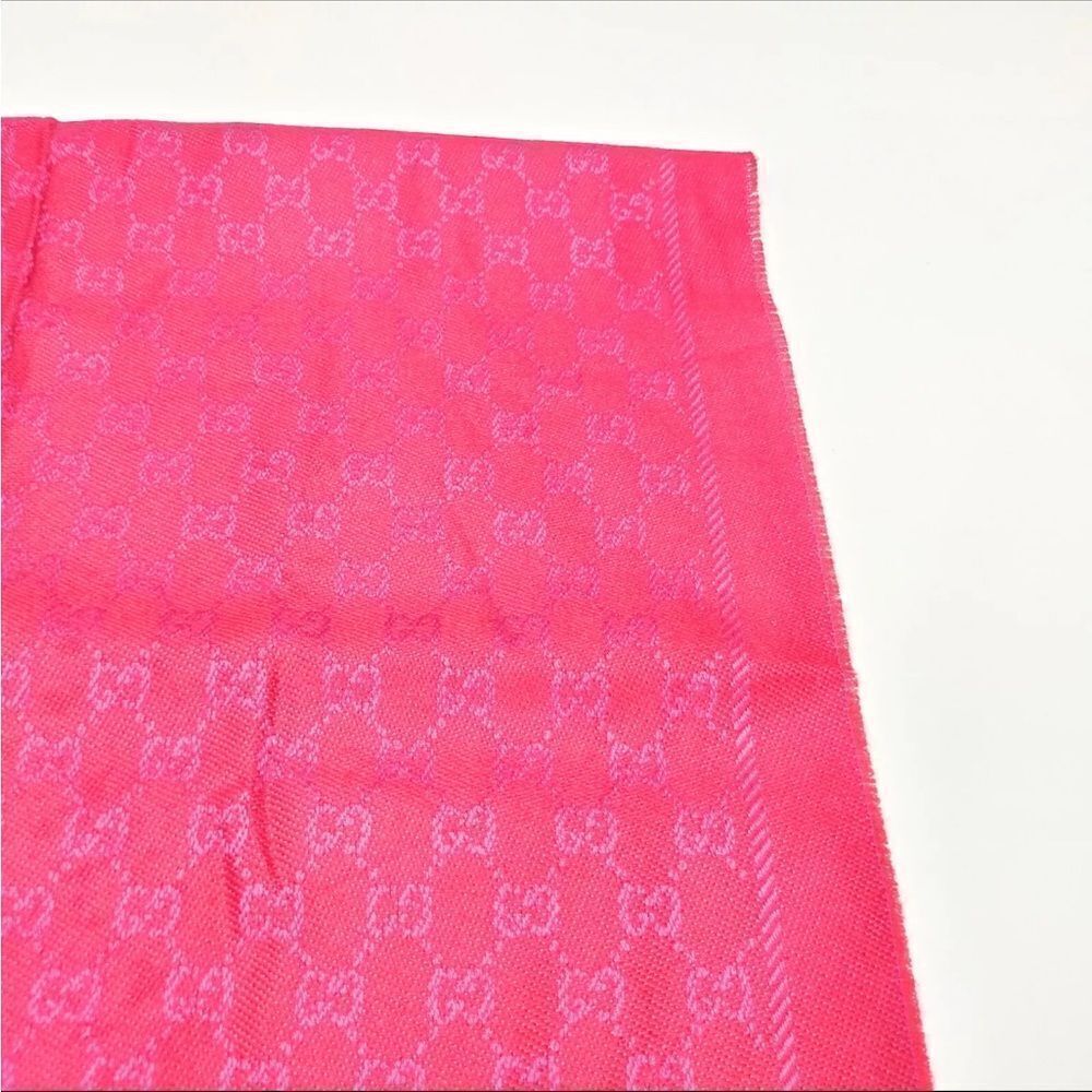 Gucci Red Fuchsia GG Monogram Wool Lame Jacquard Stenlux Scarf Stole Shawl Wrap - Picture 3 of 10